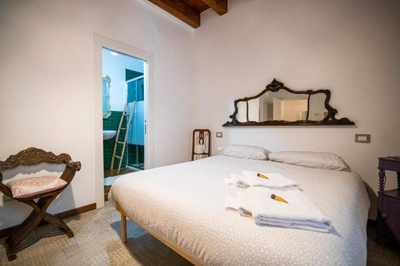 Redmood Guesthouse Барлетта Екстер'єр фото