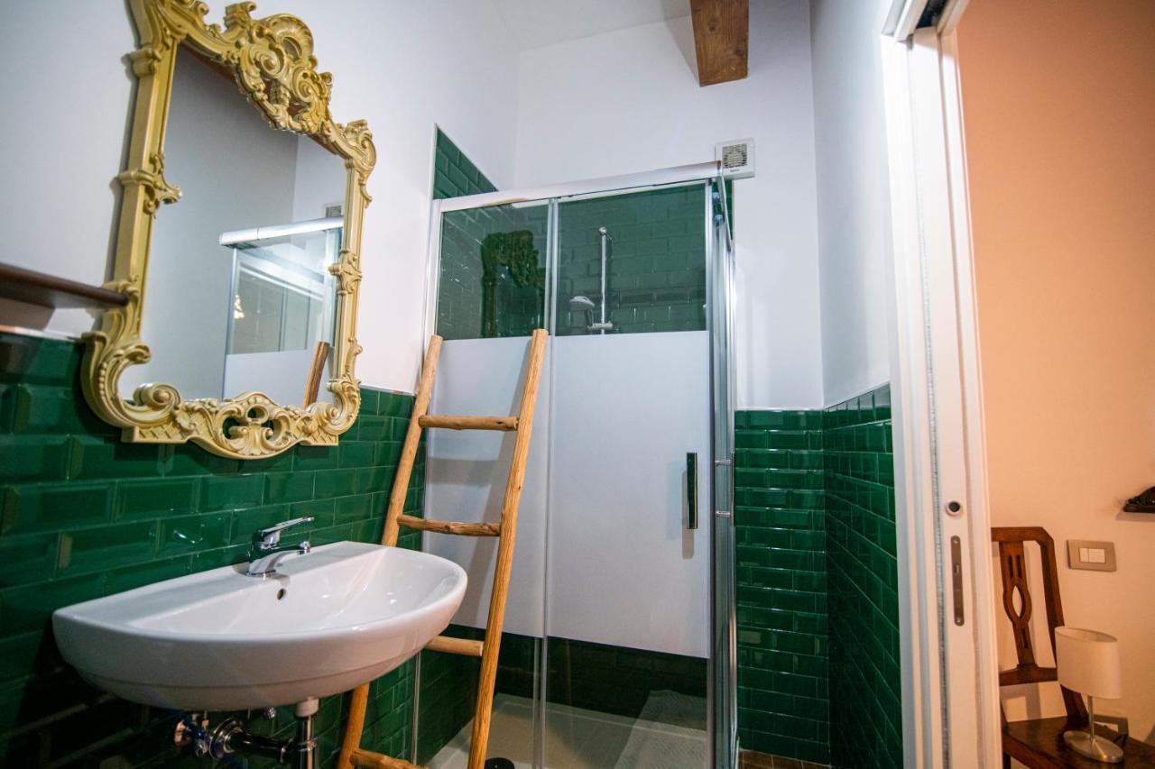 Redmood Guesthouse Барлетта Екстер'єр фото