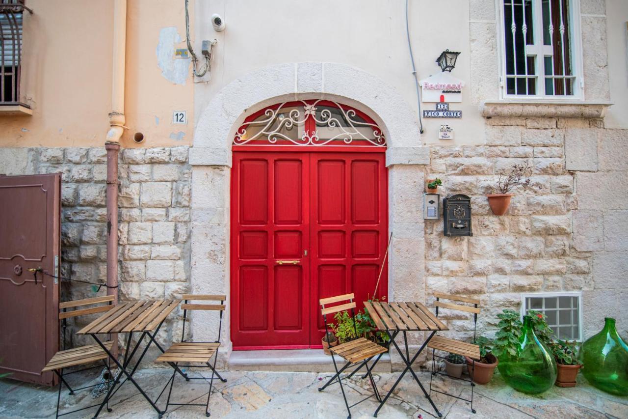 Redmood Guesthouse Барлетта Екстер'єр фото