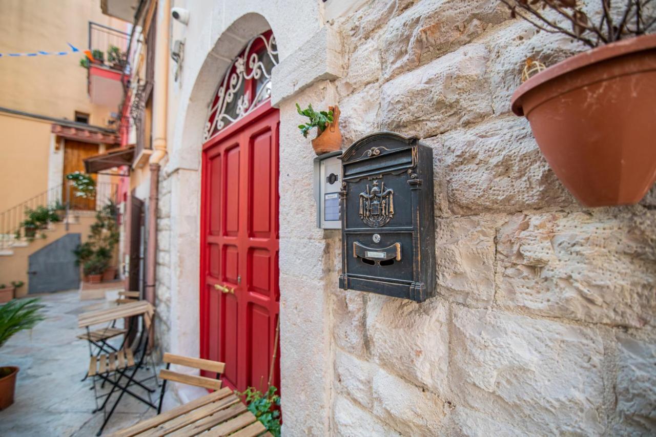 Redmood Guesthouse Барлетта Екстер'єр фото